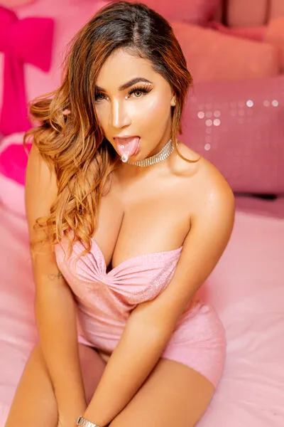 Live sex webcam photo for IsabelBrouw #290158527