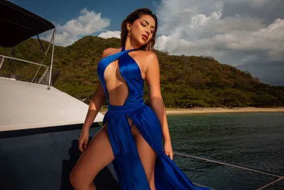 Live sex webcam photo for IsabelBrouw #290158617