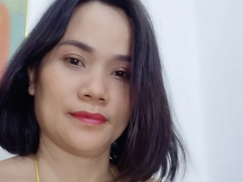 Live sex webcam photo for IsabellYan #276431517