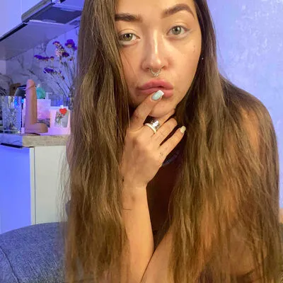 Live sex webcam photo for IskrinaCold #290137181