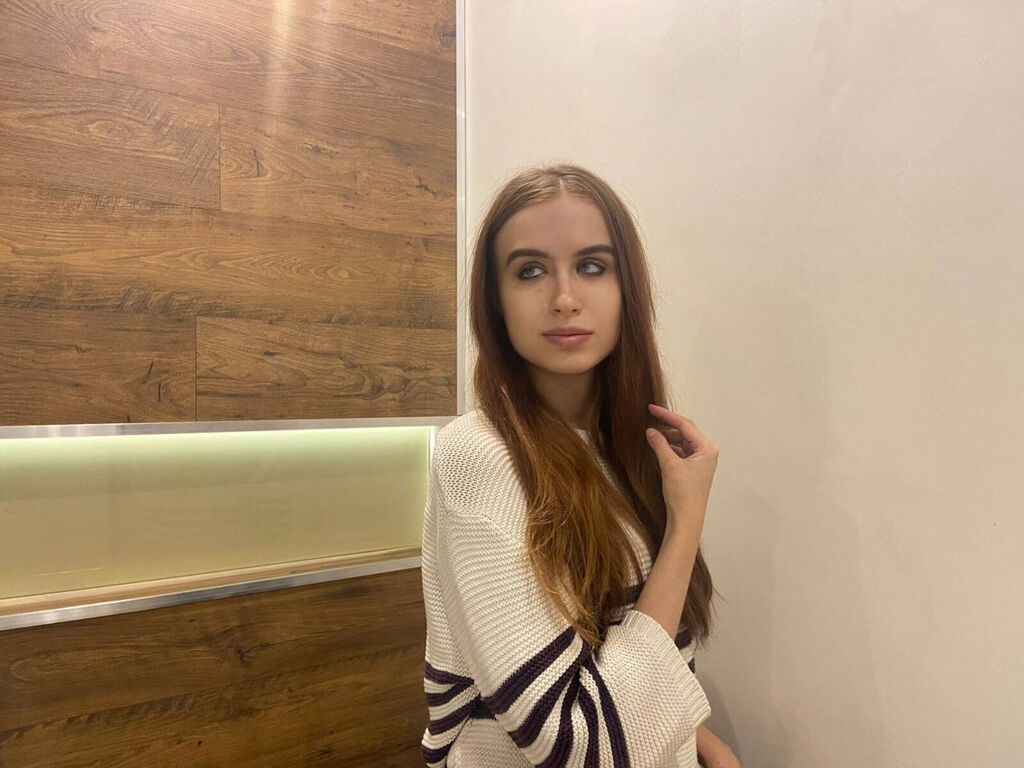 Live sex webcam photo for IslaDavies #278217793