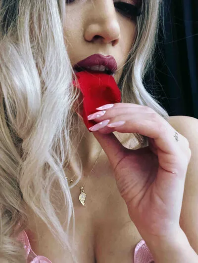 Live sex webcam photo for IvySamek #290139006