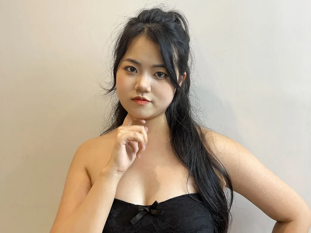 Live sex webcam photo for JadeGuerin