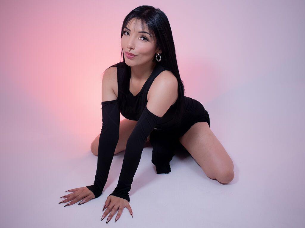 Live sex webcam photo for JadePierce #277960898