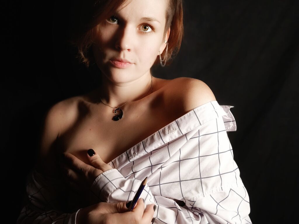 Live sex webcam photo for JaneHush #277357054