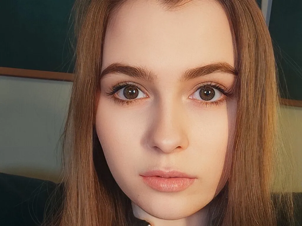 Live sex webcam photo for JennyMouz #276718099