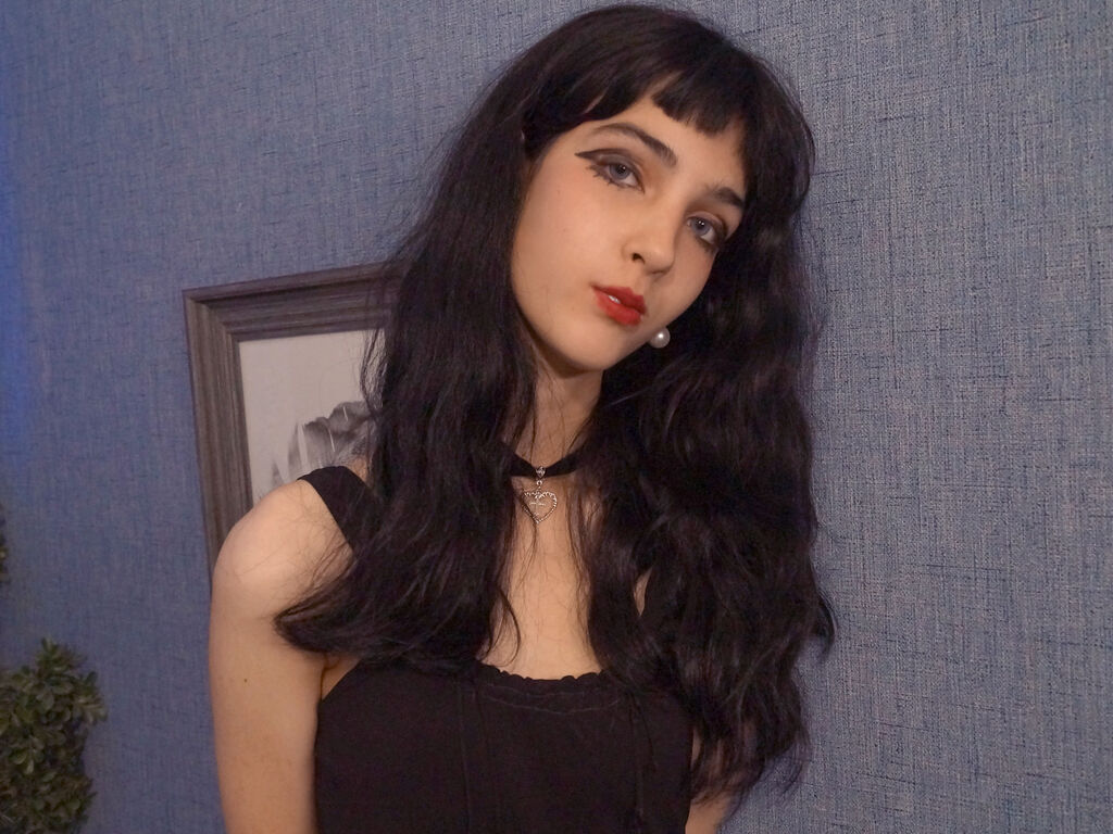 Live sex webcam photo for JessaRodes #276444416