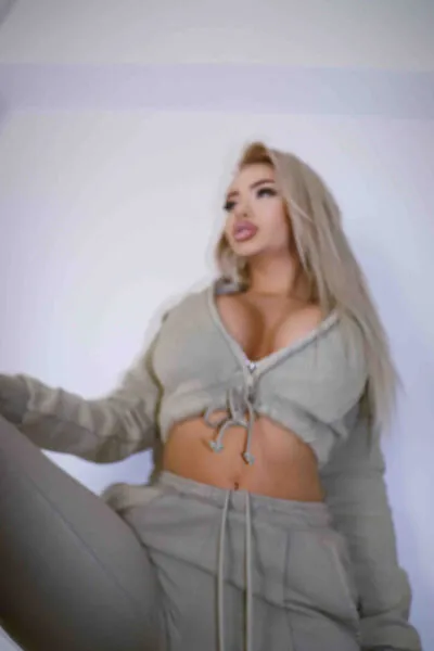 Live sex webcam photo for JessieBreen #290124245