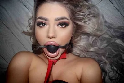 Live sex webcam photo for JessieBreen #290124329