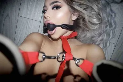 Live sex webcam photo for JessieBreen #290124331