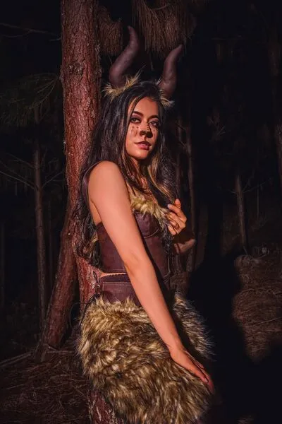 Live sex webcam photo for JessieLiu #290137746