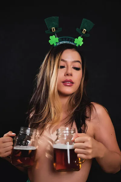 Live sex webcam photo for JessieLiu #290137791