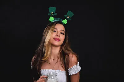 Live sex webcam photo for JessieLiu #290137793