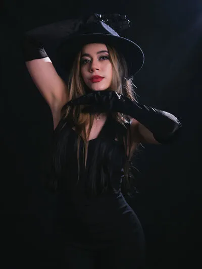 Live sex webcam photo for JessieLiu #290137807