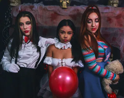 Live sex webcam photo for JessieLiu #290137919