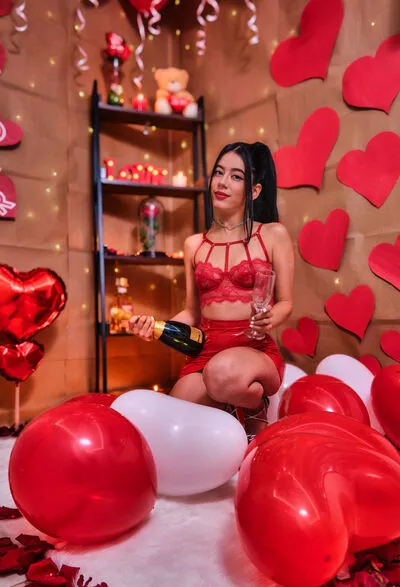 Live sex webcam photo for JessieLiu #290137927