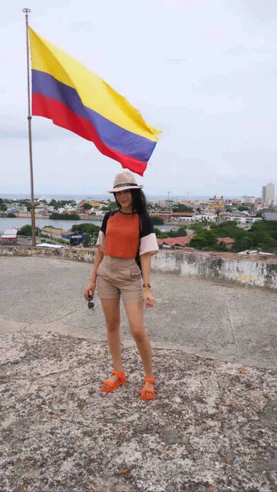 Live sex webcam photo for JessieLiu #290137930