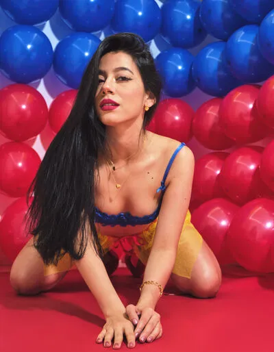 Live sex webcam photo for JessieLiu #290137938