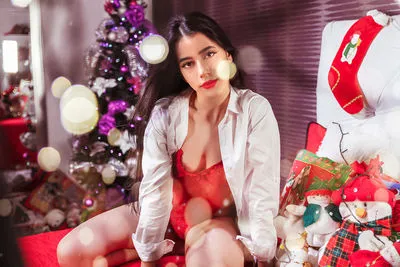 Live sex webcam photo for JessieLiu #290137983