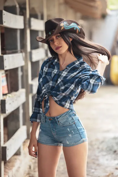 Live sex webcam photo for JessieLiu #290138011