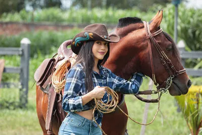 Live sex webcam photo for JessieLiu #290138016