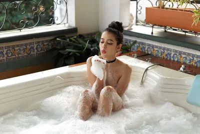 Live sex webcam photo for JessieLiu #290138020