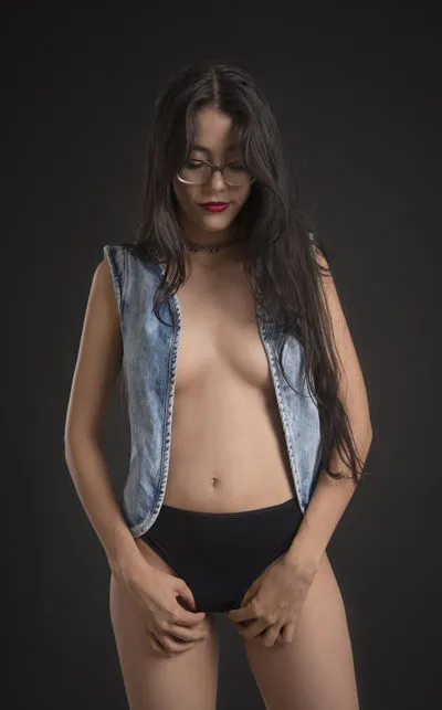 Live sex webcam photo for JessieLiu #290138027