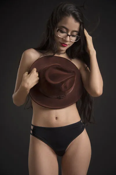 Live sex webcam photo for JessieLiu #290138029