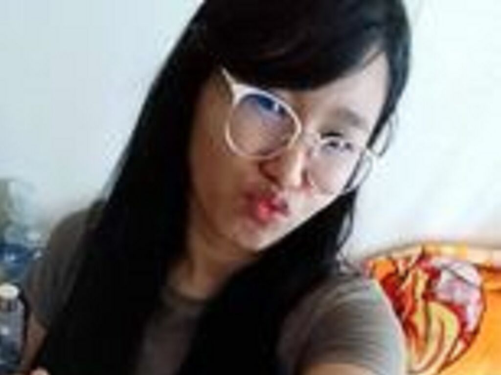 Live sex webcam photo for JoyBrown #276453025