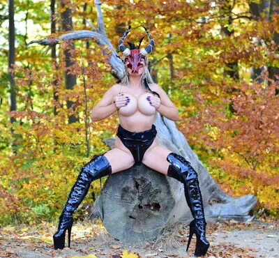 Live sex webcam photo for JulietteMcQueen #290159370