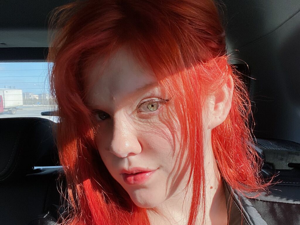 Live sex webcam photo for KateYami #277933816