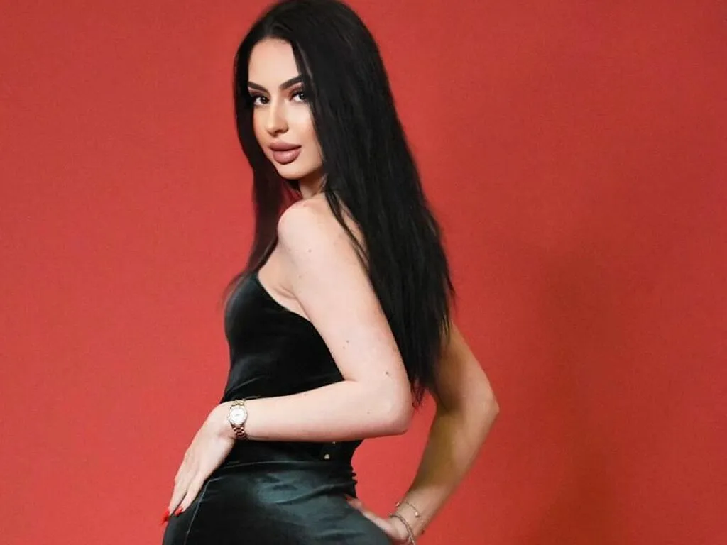 Live sex webcam photo for KatherineDomme #276384486