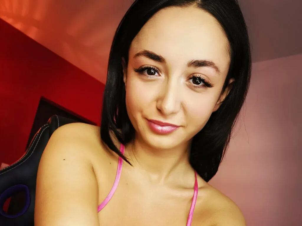 Live sex webcam photo for KatherineRyder #276758543