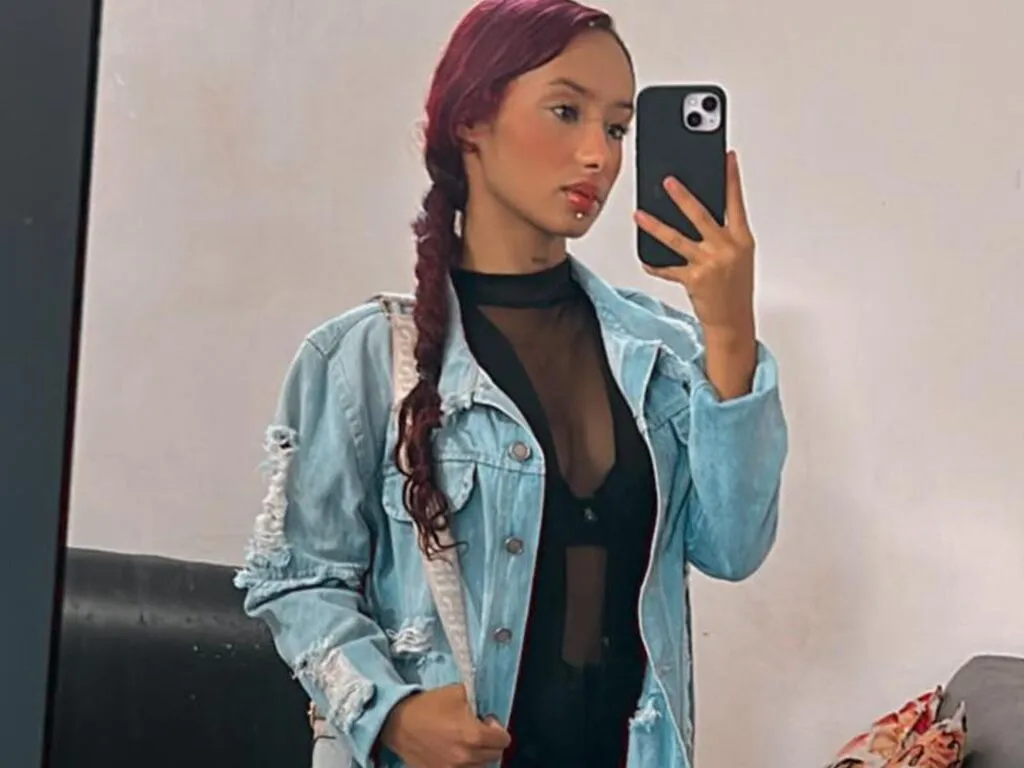 Live sex webcam photo for KatrinaRobertson #278206970