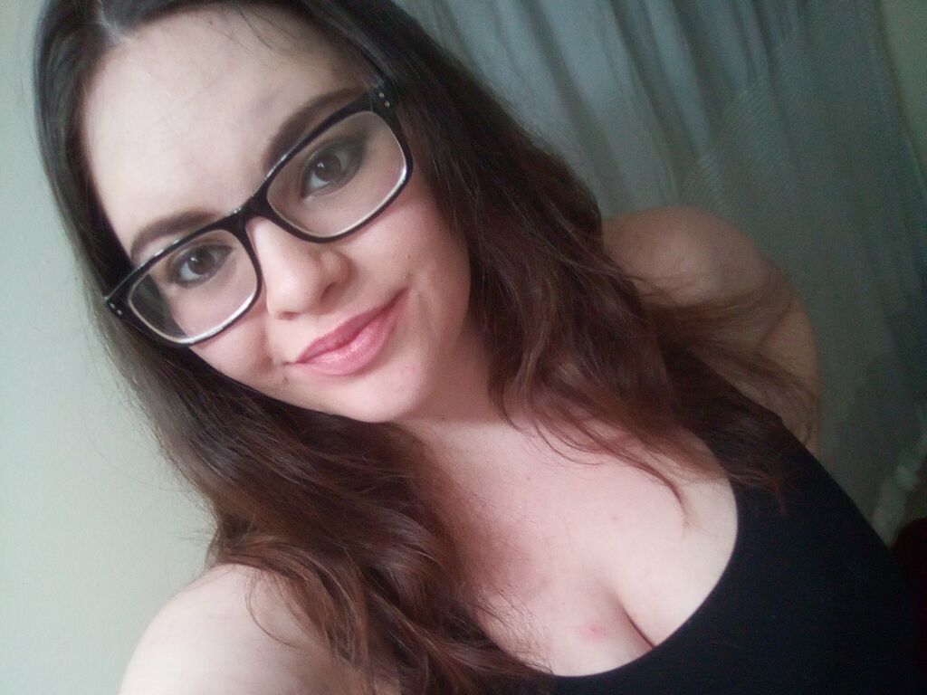 Live sex webcam photo for KayNicole #277163150