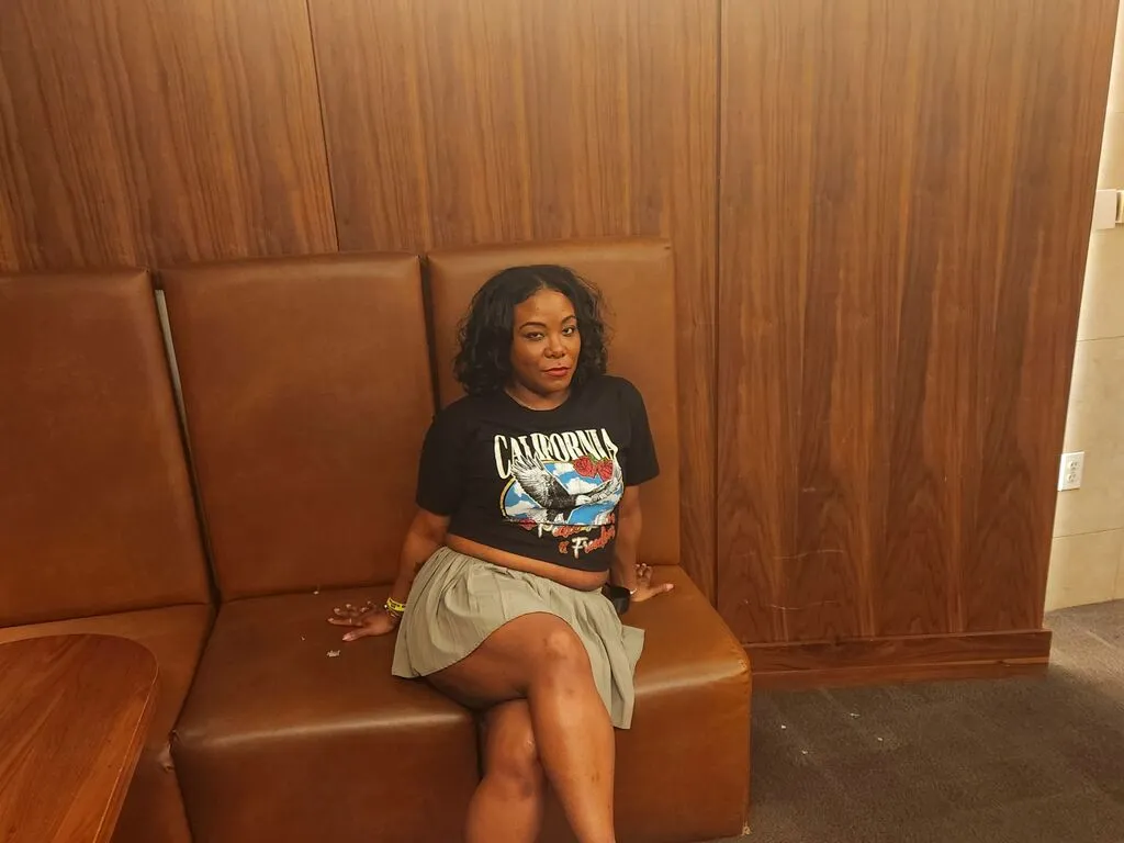 Live sex webcam photo for KendallNoelle #277802723