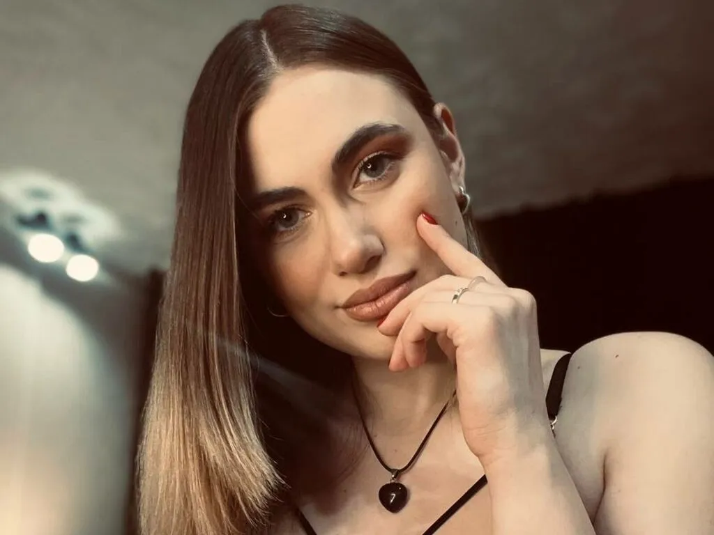 Live sex webcam photo for LambertSusi #277300198