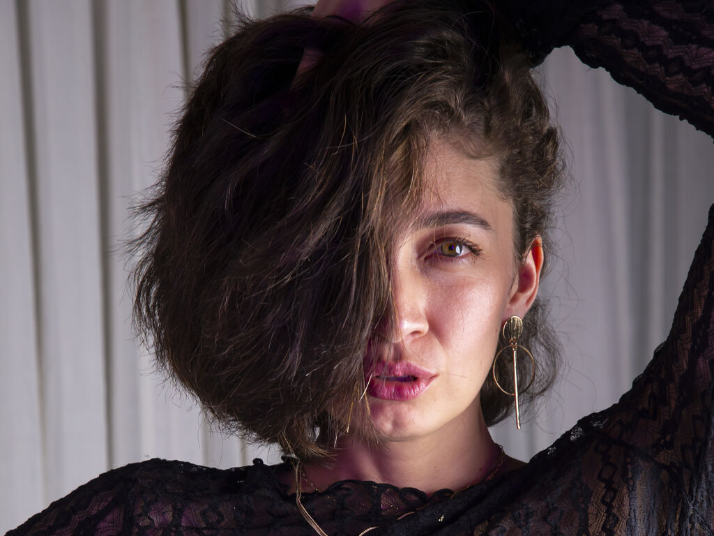 Live sex webcam photo for LarisaSwifth #277118666