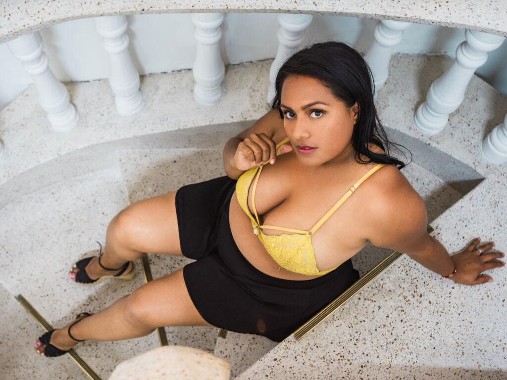 Live sex webcam photo for LarissaDelMonte #276955545