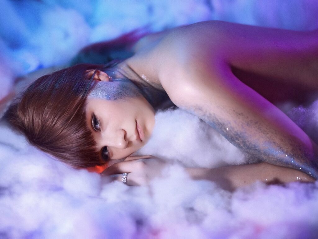 Live sex webcam photo for LauraCyper #276157786