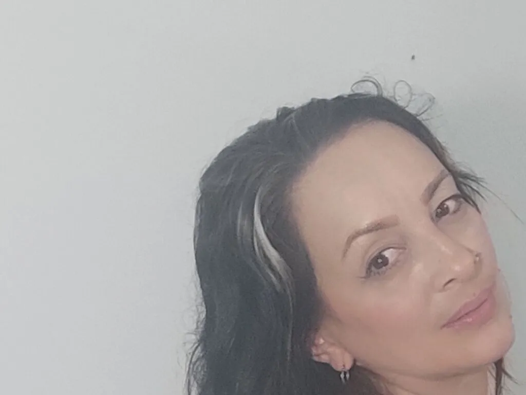 Live sex webcam photo for LauraVeronica #276164349