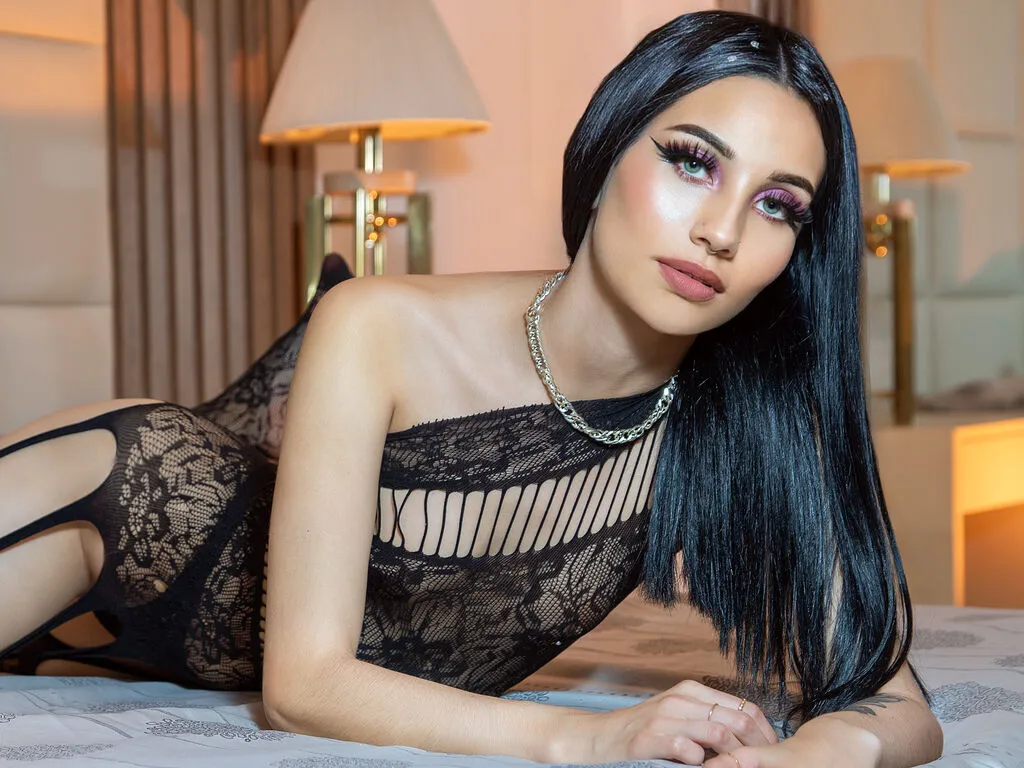 Live sex webcam photo for LauriRhosyne #276830814