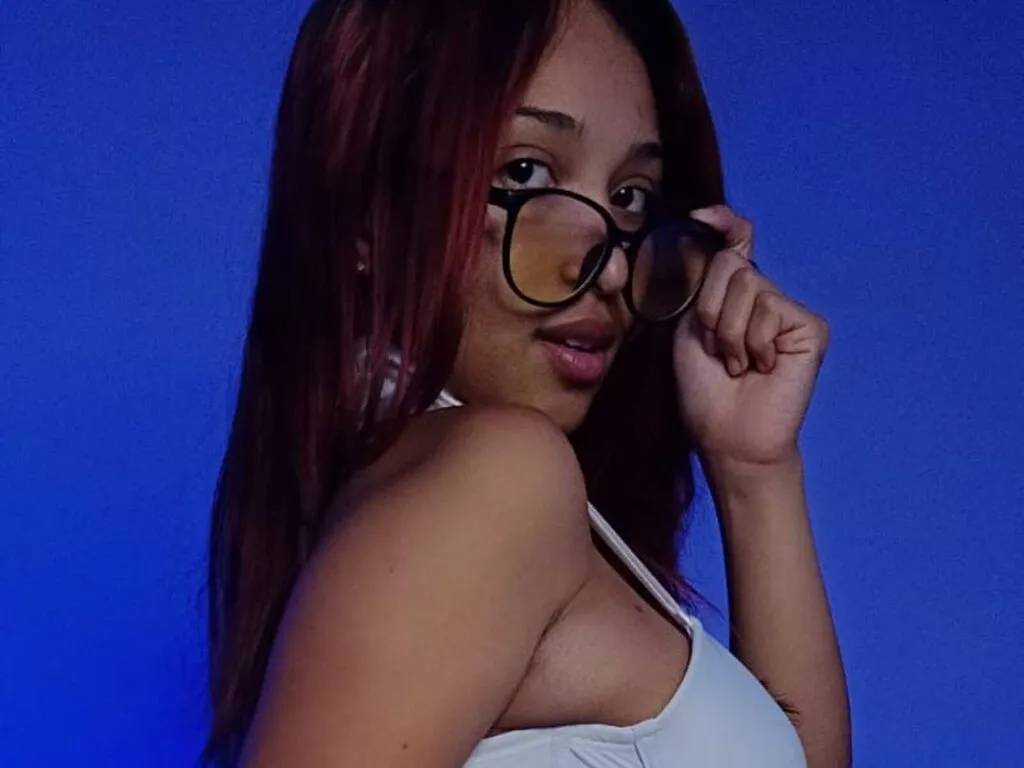 Live sex webcam photo for LaylaFords #277150609