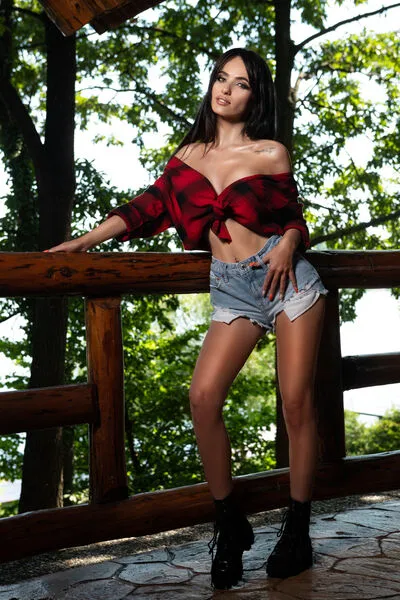Live sex webcam photo for LaylaWood #290125874