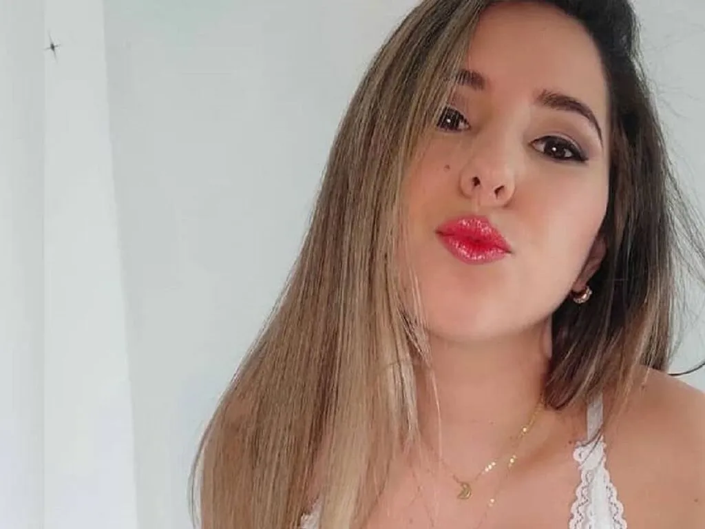 Live sex webcam photo for LenaaRosse #276371539