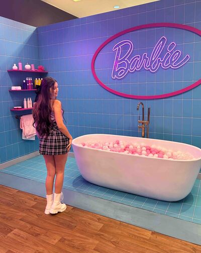 Live sex webcam photo for LeynaBell #290136408