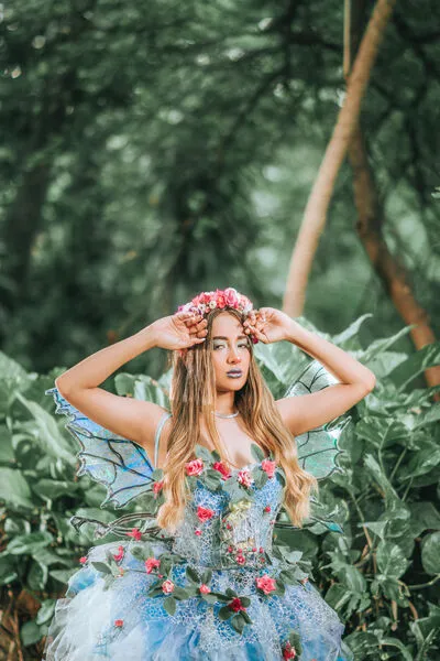 Live sex webcam photo for LilianMendoza #290157633