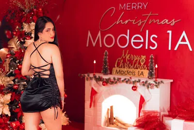 Live sex webcam photo for LilianMendoza #290157708