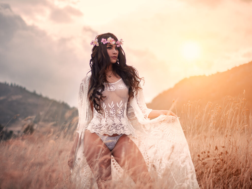 Live sex webcam photo for LindaFeller #276154460