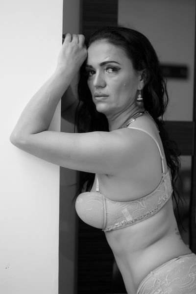 Live sex webcam photo for LisaVega #290158701